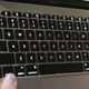 Imagen para el artículo titulado Probamos el nuevo MacBook: precioso y ligero, pero algo incómodo